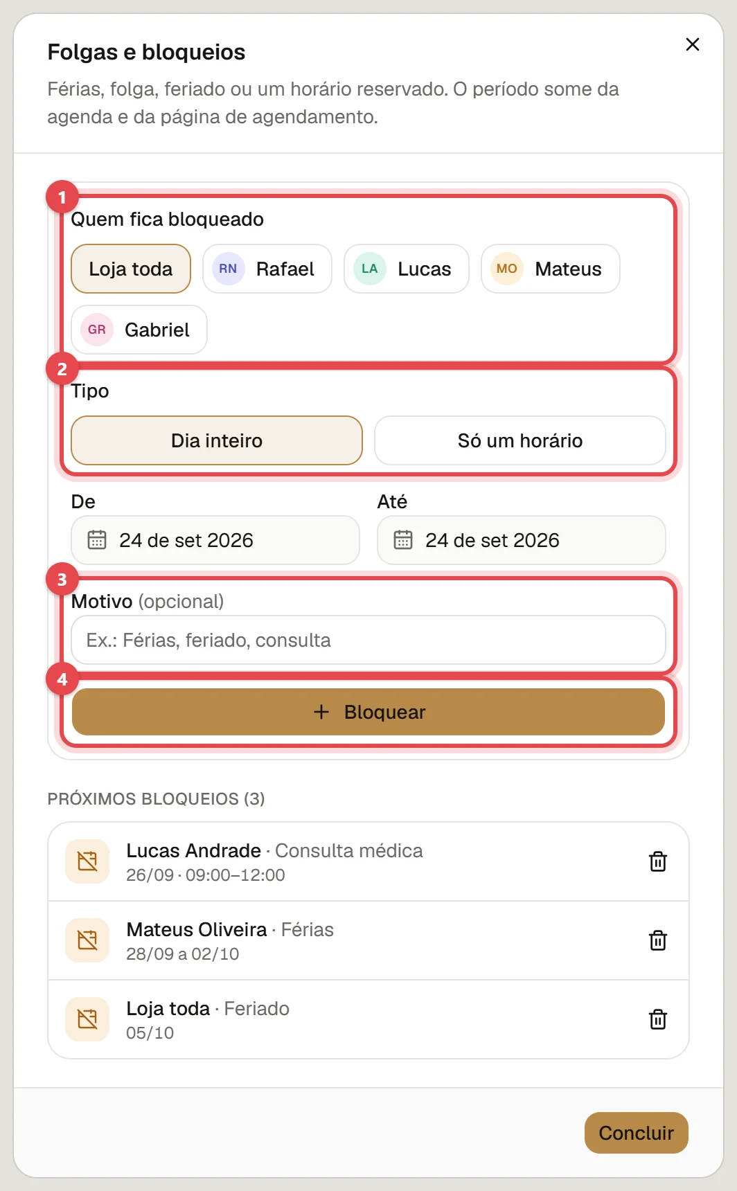 Janela Folgas e bloqueios, com a escolha de quem fica bloqueado, o tipo, as datas, o motivo e o botão Bloquear.