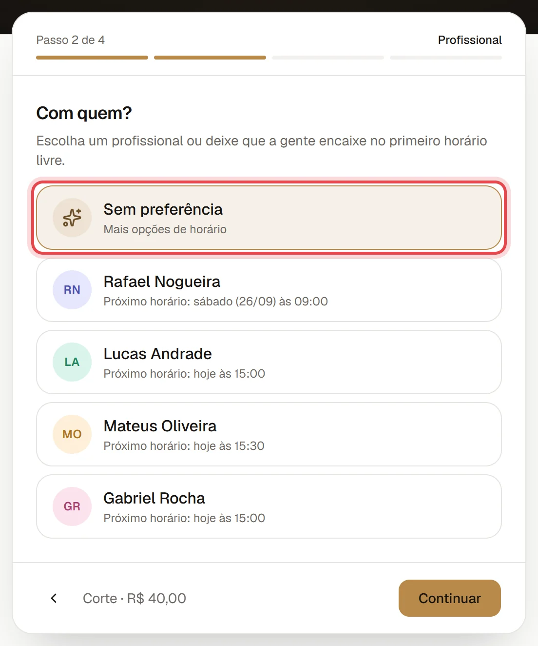 Segundo passo da página de agendamento: a opção Sem preferência e a lista de profissionais da equipe.